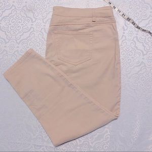 D. Jeans Summer Capris